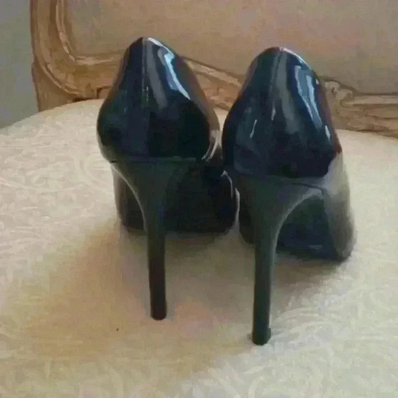 SHOES Republic LA Women's Heels - Picture 7 of 15